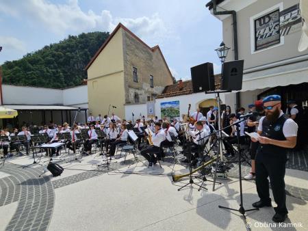Opoldne po godbeno  (19)